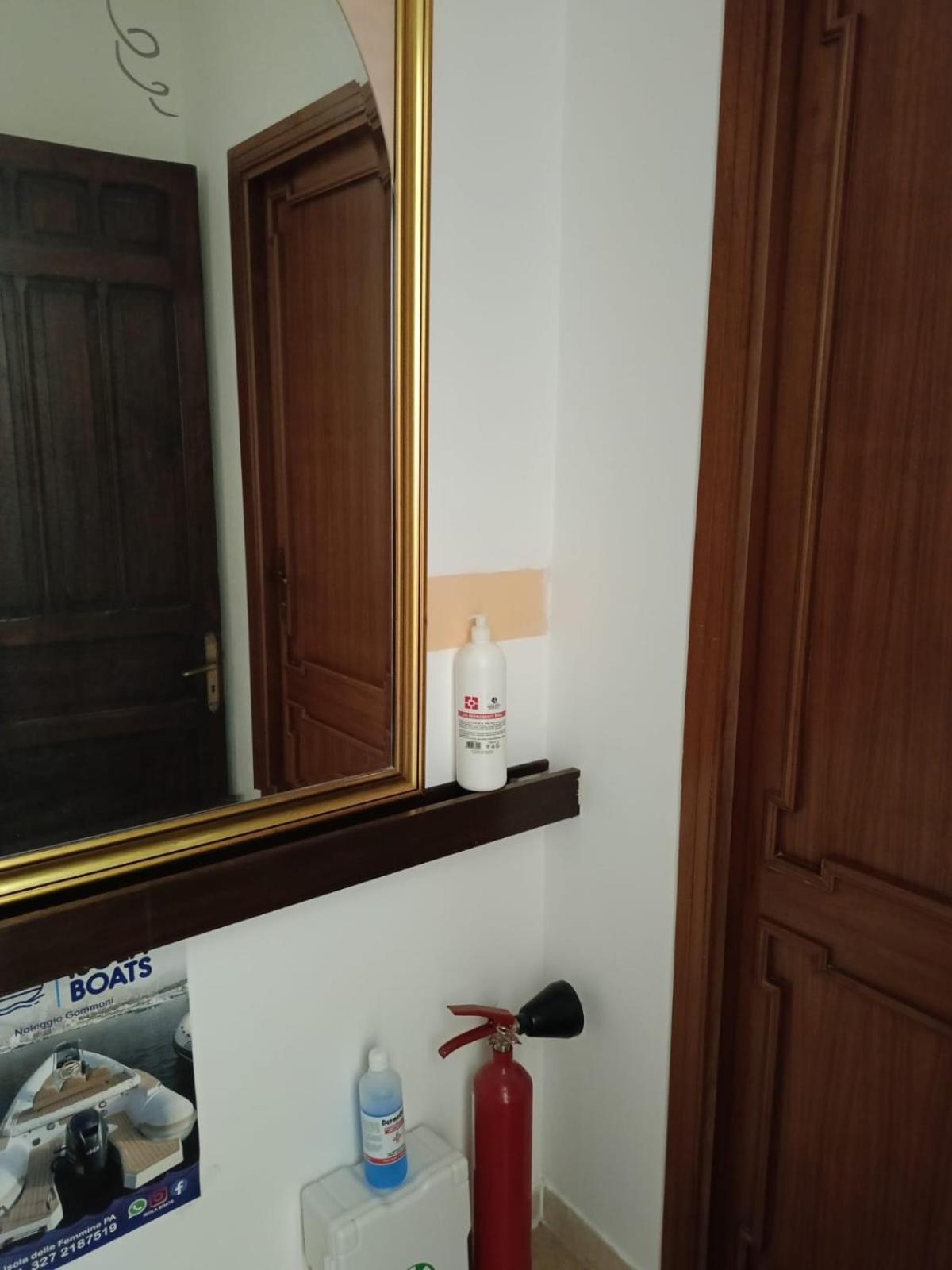 Bed and Breakfast Da Cappellini Изола-делле-Феммине Экстерьер фото