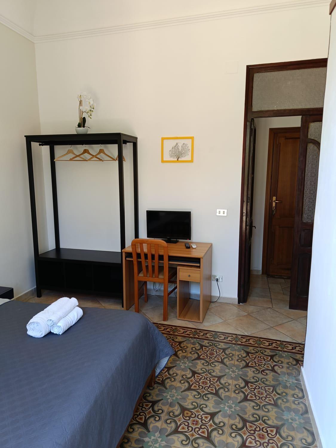 Bed and Breakfast Da Cappellini Изола-делле-Феммине Экстерьер фото